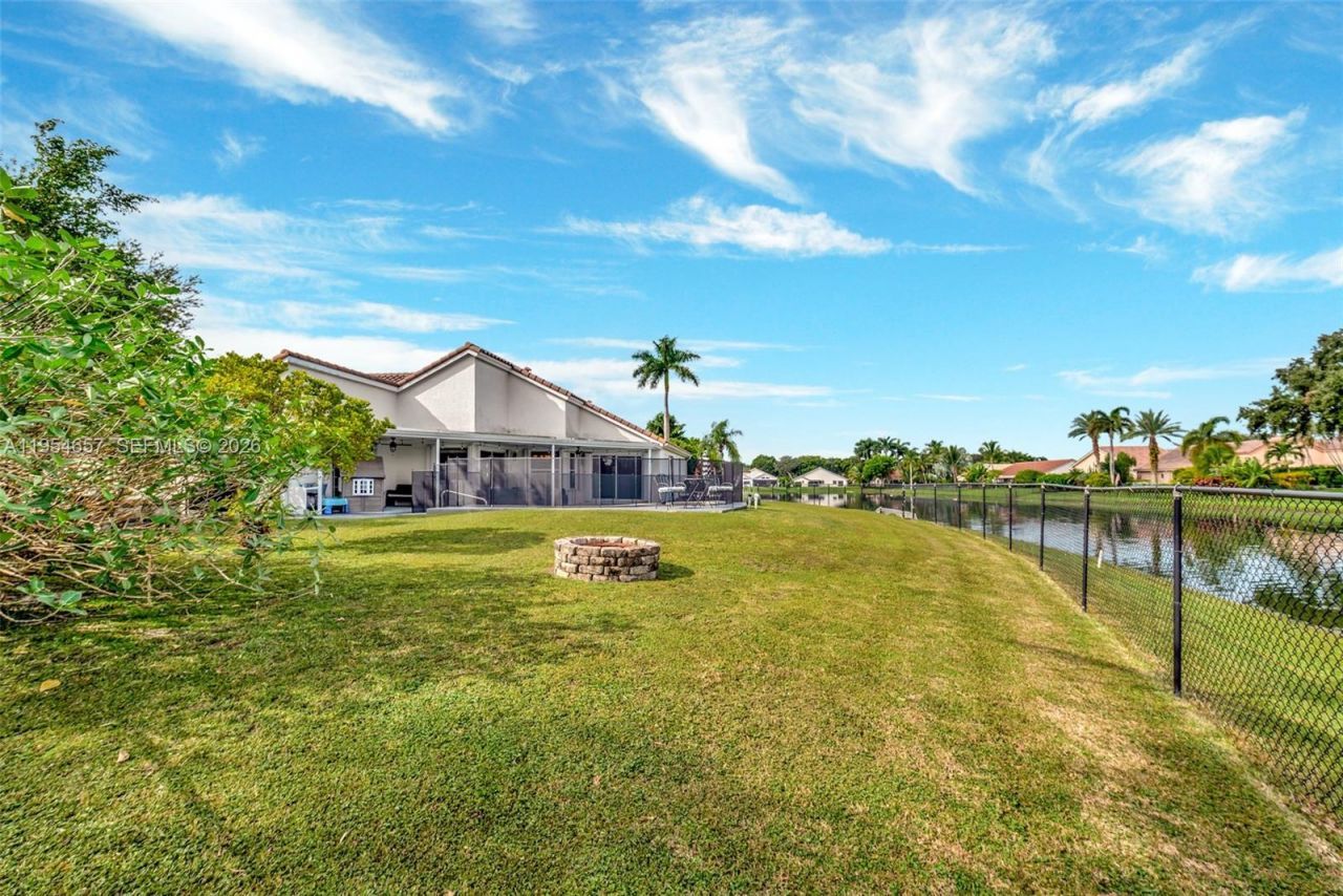 9421 Hollyhock Ct, Davie, FL 33328 Photo