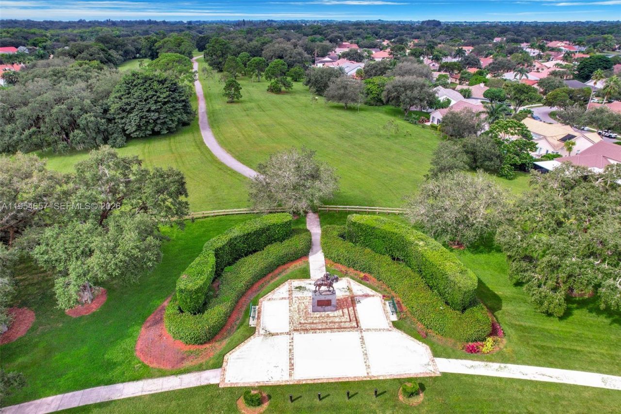 9421 Hollyhock Ct, Davie, FL 33328 Photo