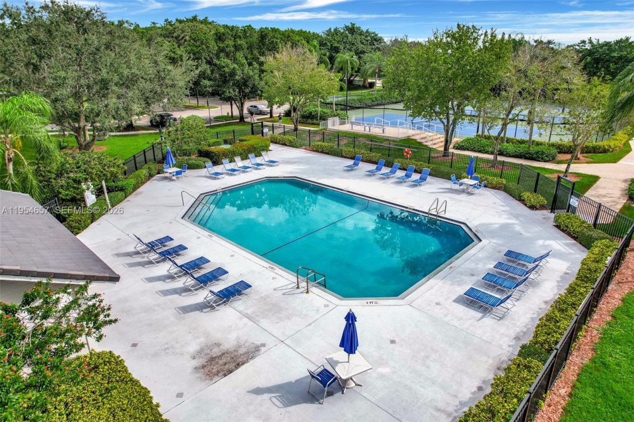 9421 Hollyhock Ct, Davie, FL 33328 Photo