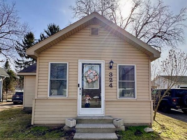 324 E Center Street, Petersburg, MI 49270