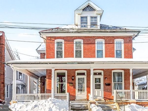 69 E PARK STREET, ELIZABETHTOWN, PA 17022