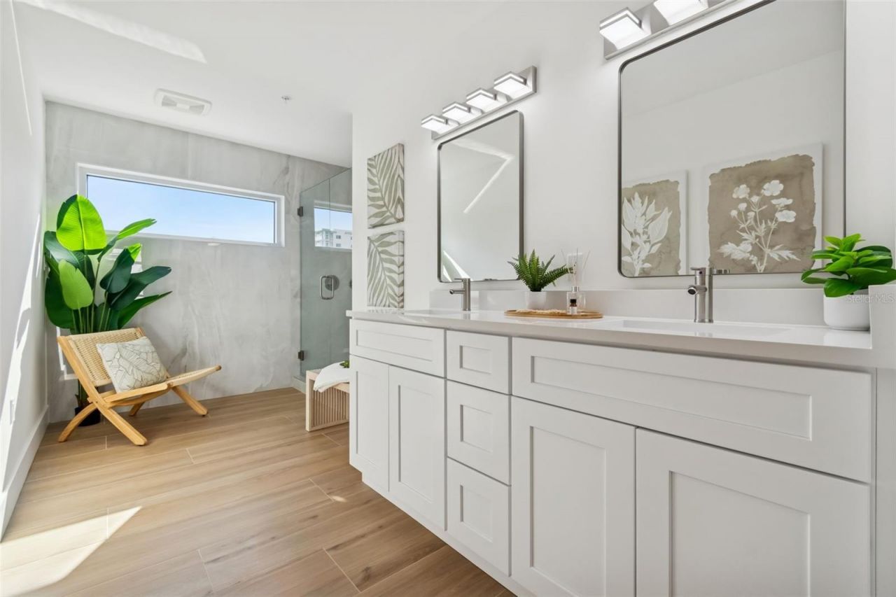 1343 4th Street, Unit 202, Sarasota, FL 34236 Photo