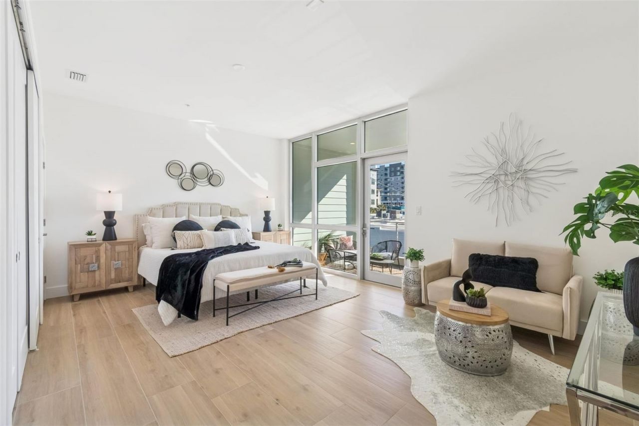 1343 4th Street, Unit 202, Sarasota, FL 34236 Photo