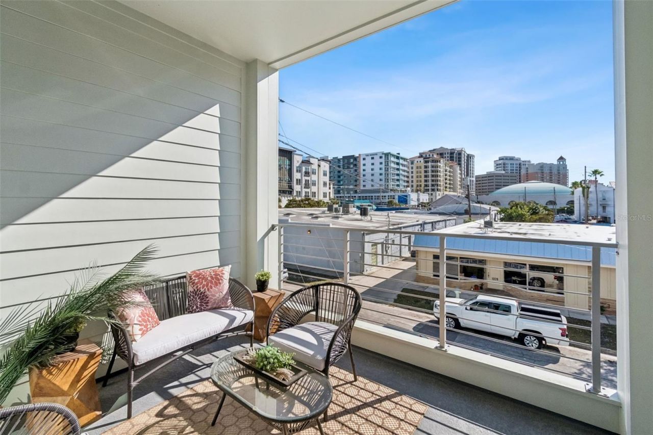 1343 4th Street, Unit 202, Sarasota, FL 34236 Photo