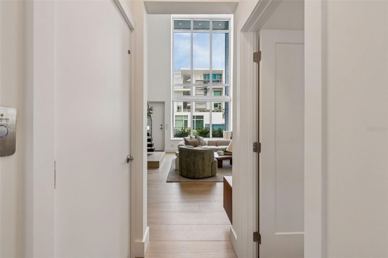 1343 4th Street, Unit 202, Sarasota, FL 34236 Photo