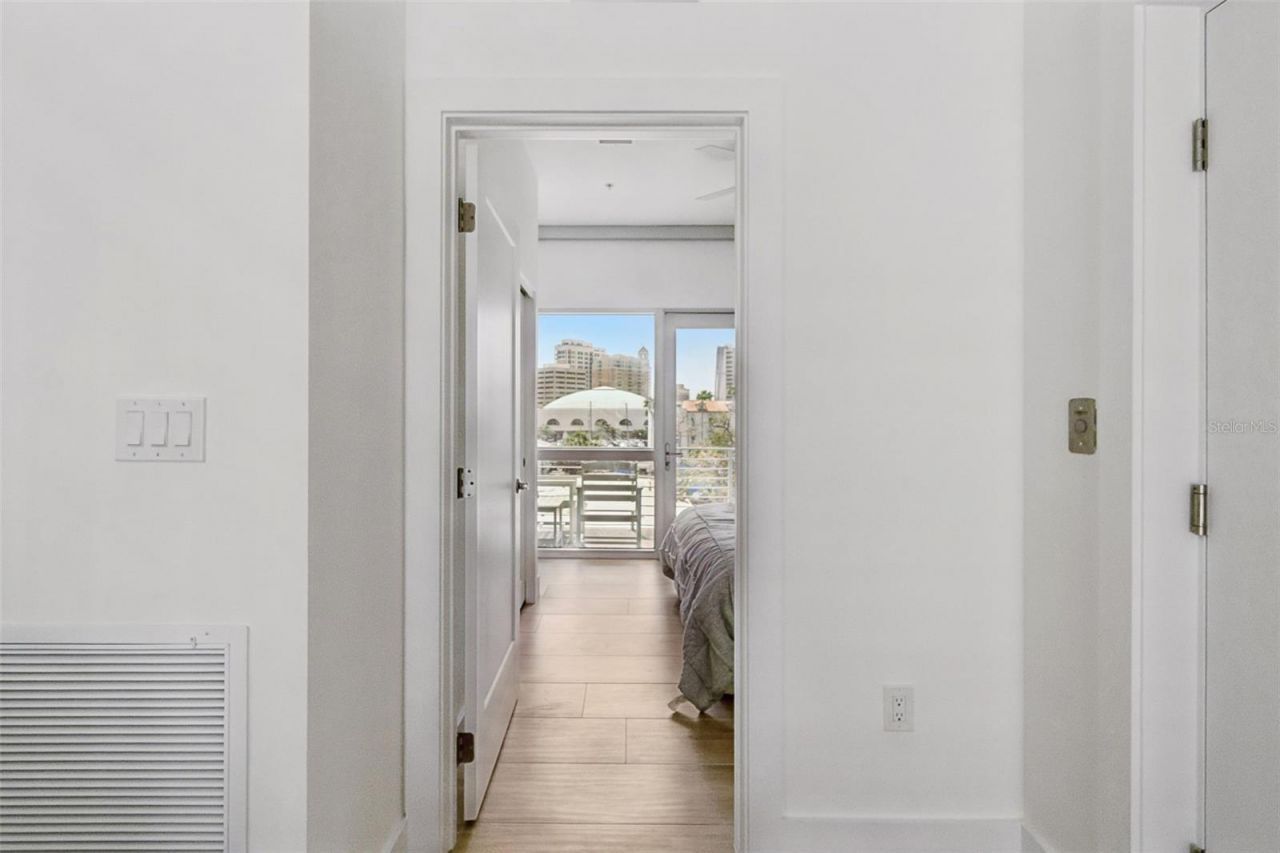 1343 4th Street, Unit 202, Sarasota, FL 34236 Photo