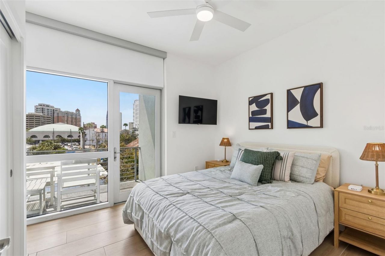1343 4th Street, Unit 202, Sarasota, FL 34236 Photo