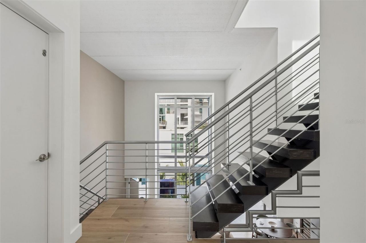 1343 4th Street, Unit 202, Sarasota, FL 34236 Photo