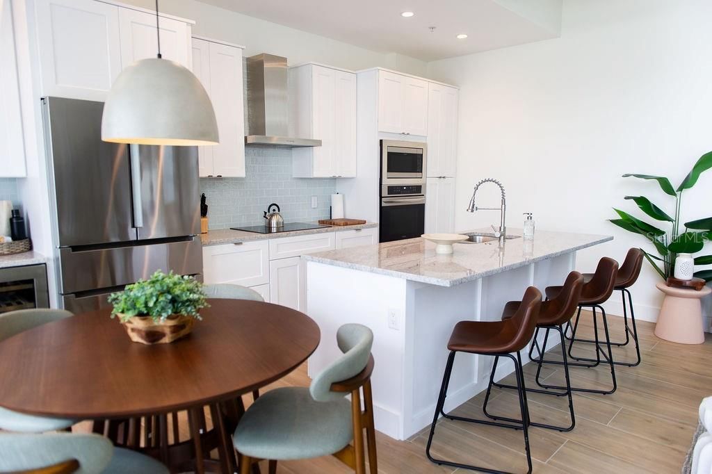 1343 4th Street, Unit 202, Sarasota, FL 34236 Photo