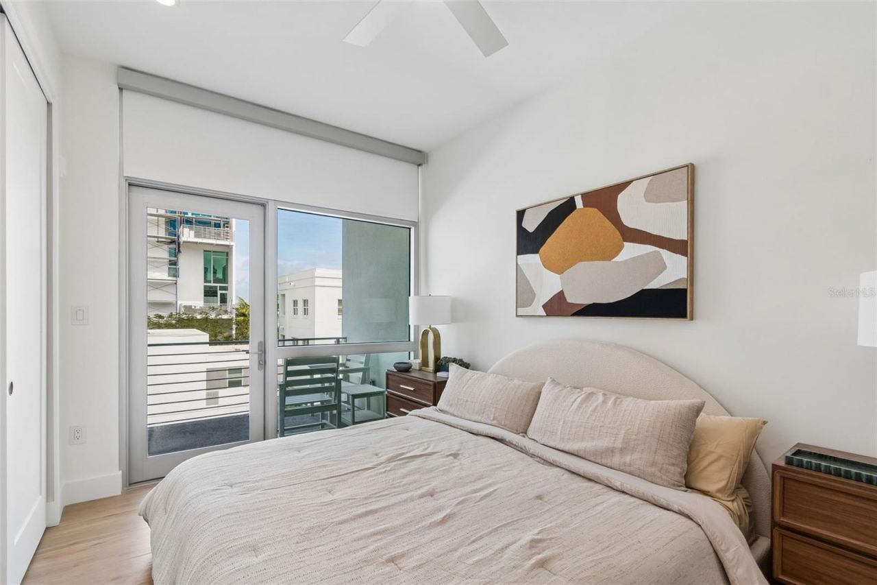 1343 4th Street, Unit 202, Sarasota, FL 34236 Photo