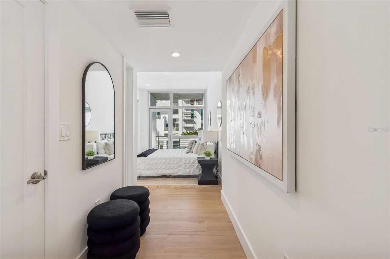 1343 4th Street, Unit 202, Sarasota, FL 34236 Photo