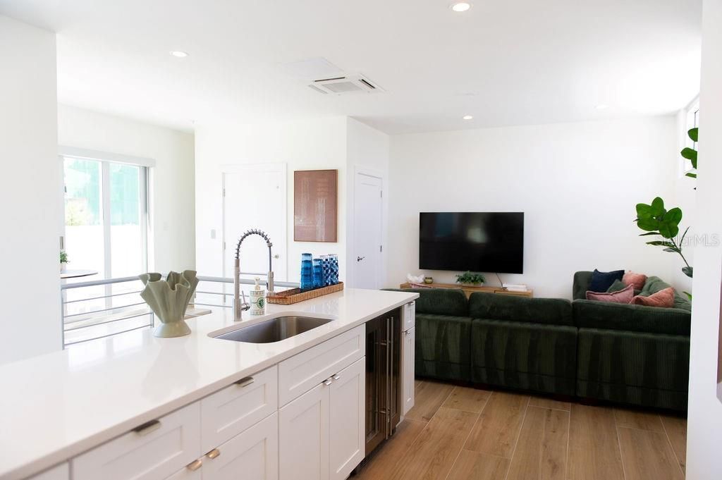 1343 4th Street, Unit 202, Sarasota, FL 34236 Photo