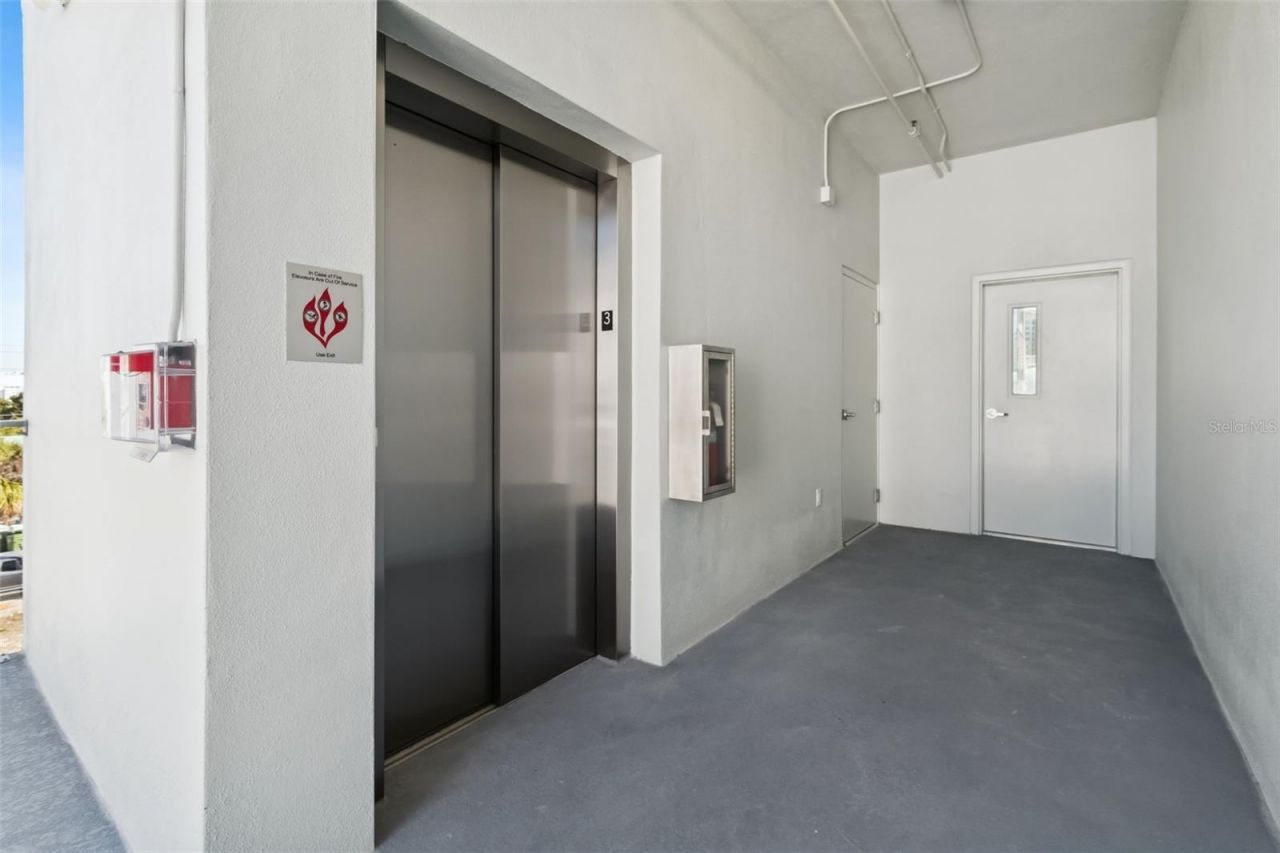 1343 4th Street, Unit 202, Sarasota, FL 34236 Photo