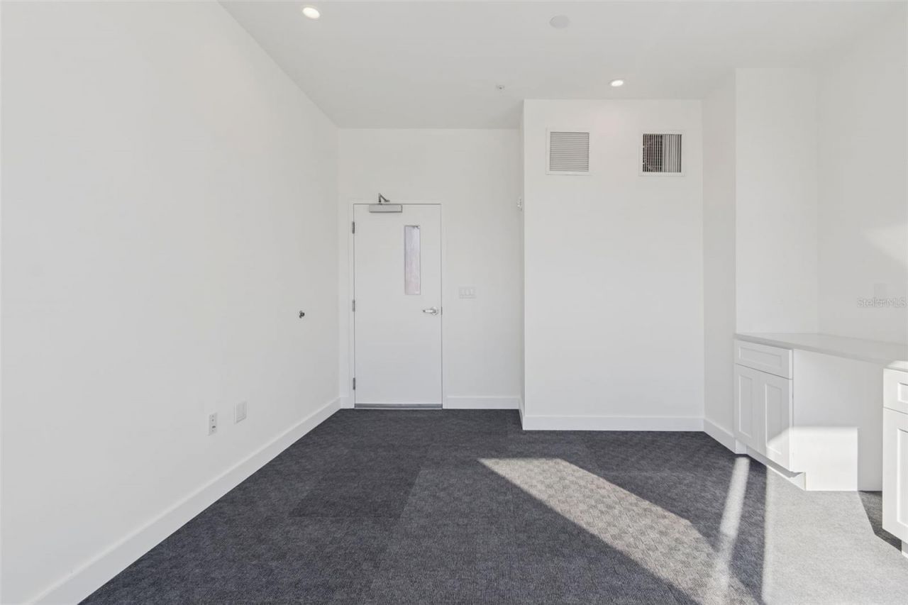 1343 4th Street, Unit 202, Sarasota, FL 34236 Photo