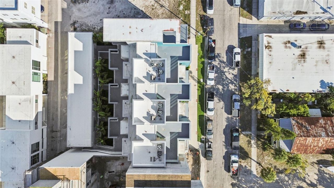 1343 4th Street, Unit 202, Sarasota, FL 34236 Photo