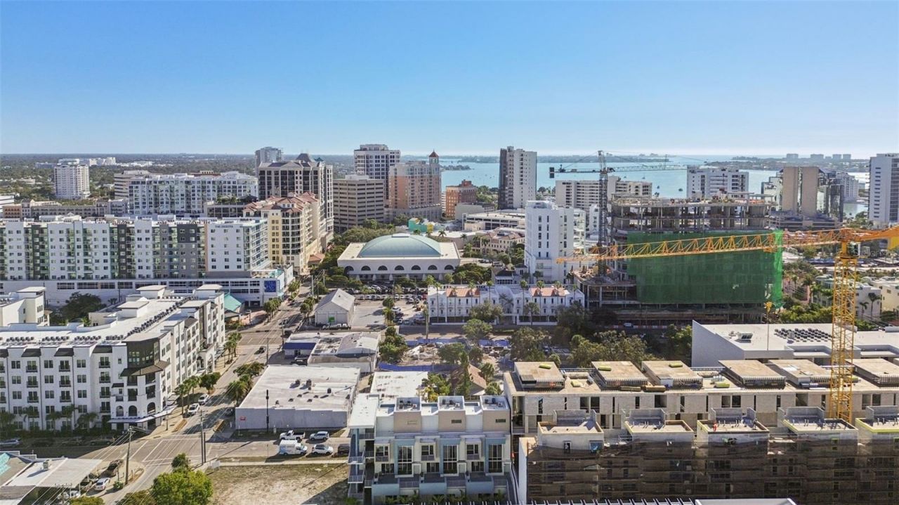 1343 4th Street, Unit 202, Sarasota, FL 34236 Photo