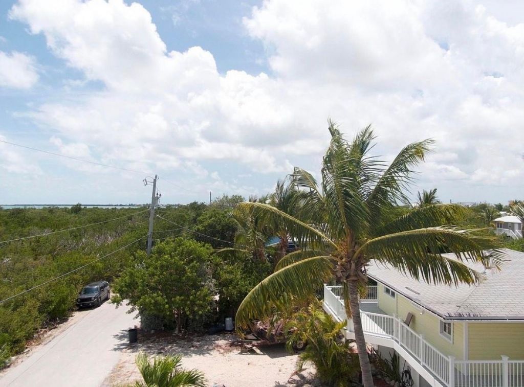 28525 Jolly Roger Dr, Little Torch Key, FL 33042 Photo