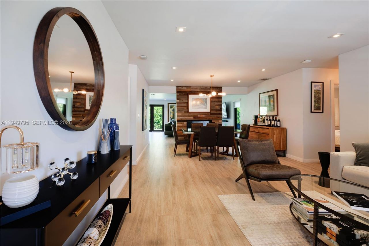 6201 SW 36th St , Miami, FL 33155 Photo