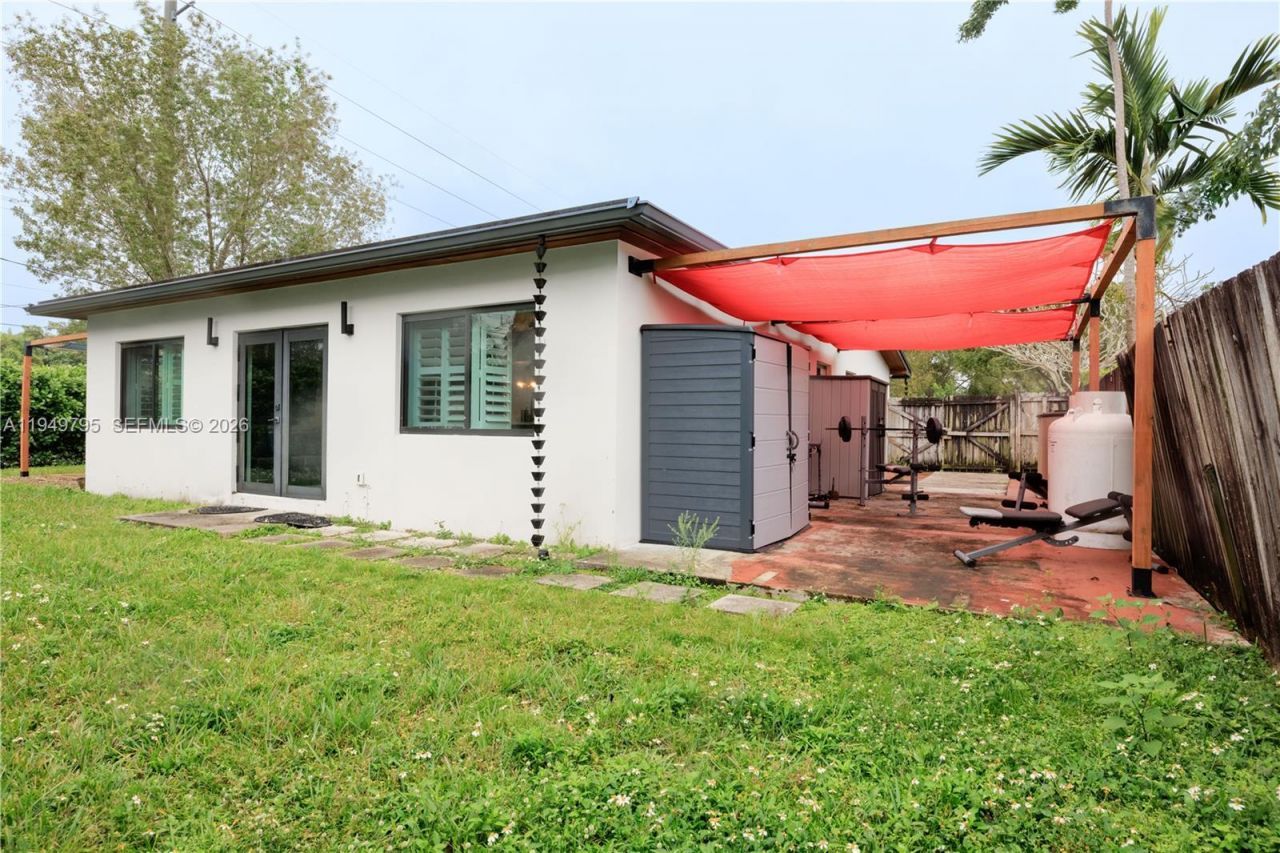 6201 SW 36th St , Miami, FL 33155 Photo