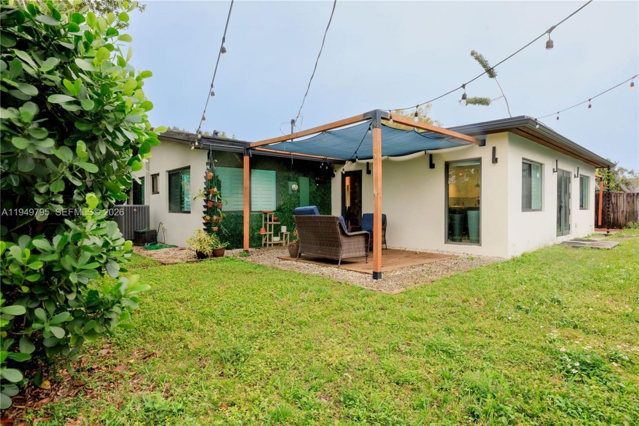 6201 SW 36th St , Miami, FL 33155 Photo