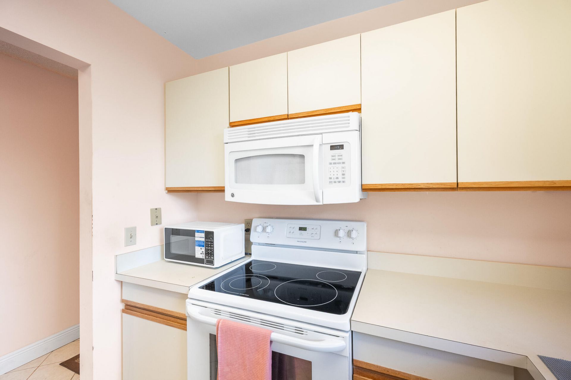 33 Lake Vista Trail, Unit 202, Port Saint Lucie, FL 34952 Photo