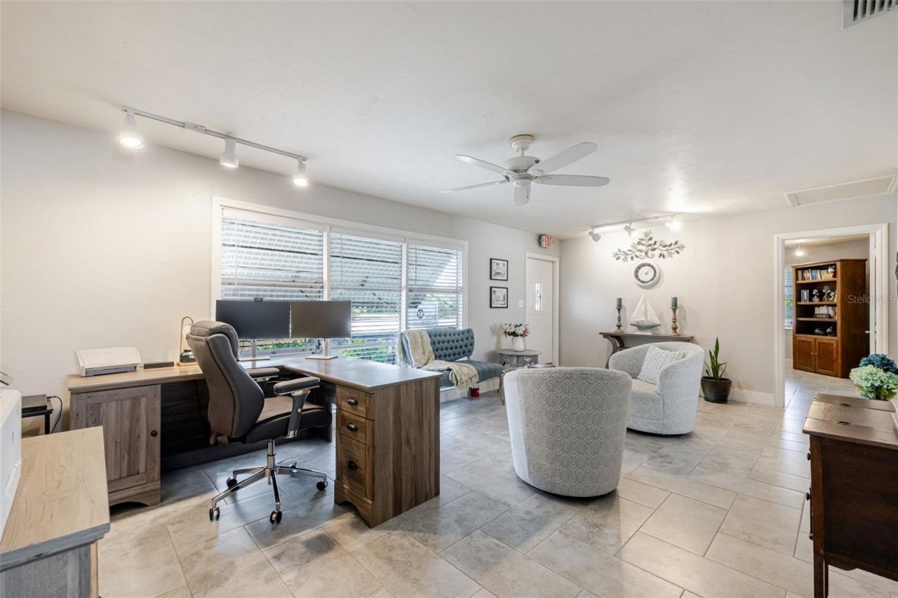 164 Pondella Road, North Fort Myers, FL 33903 Photo