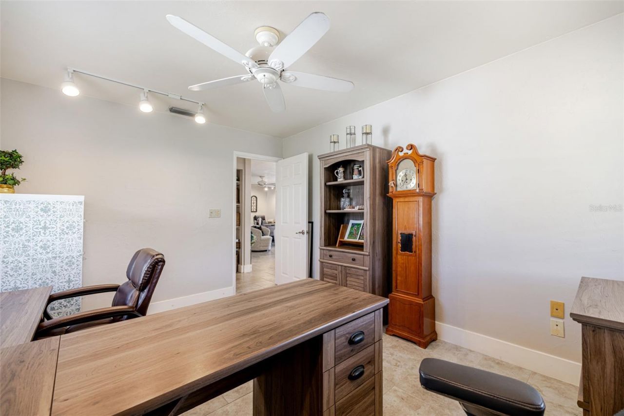 164 Pondella Road, North Fort Myers, FL 33903 Photo