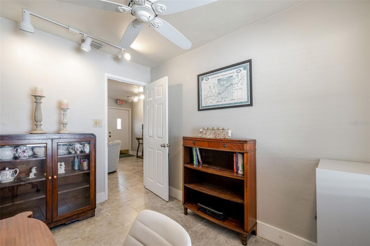 164 Pondella Road, North Fort Myers, FL 33903 Photo