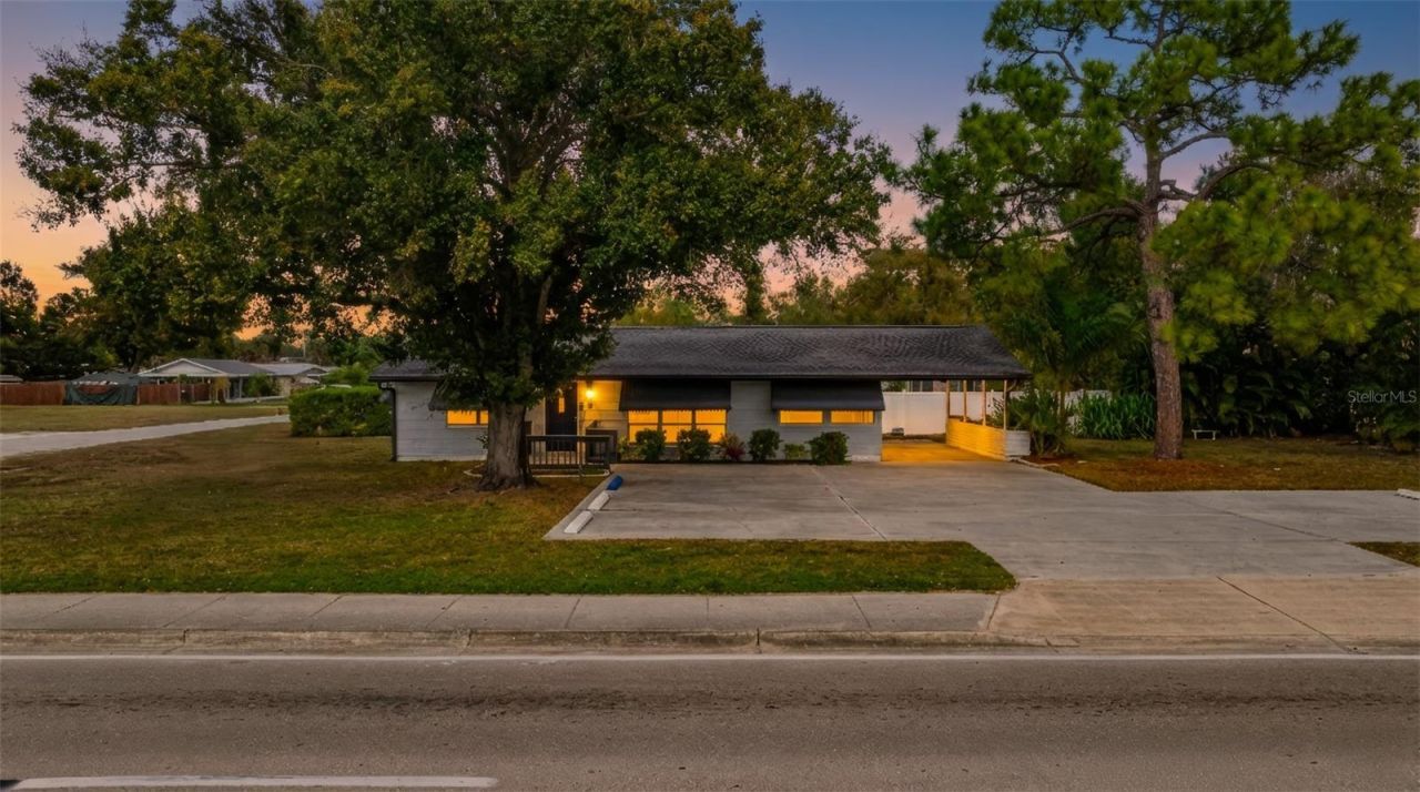 164 Pondella Road, North Fort Myers, FL 33903 Photo