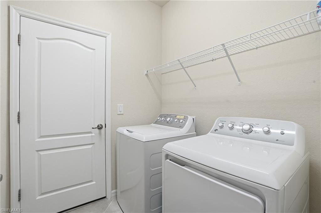 4025 E Hampton Cir, Alva, FL 33920 Photo