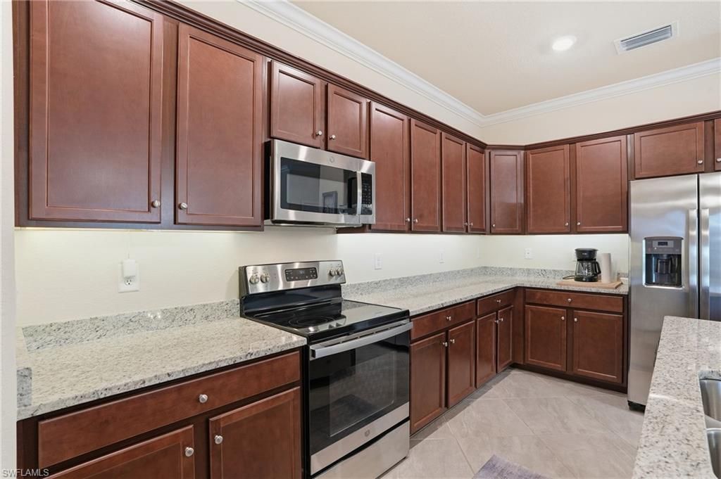 4025 E Hampton Cir, Alva, FL 33920 Photo