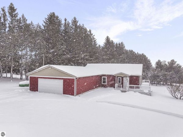 7553 Steiner Road, Bellaire, MI 49615