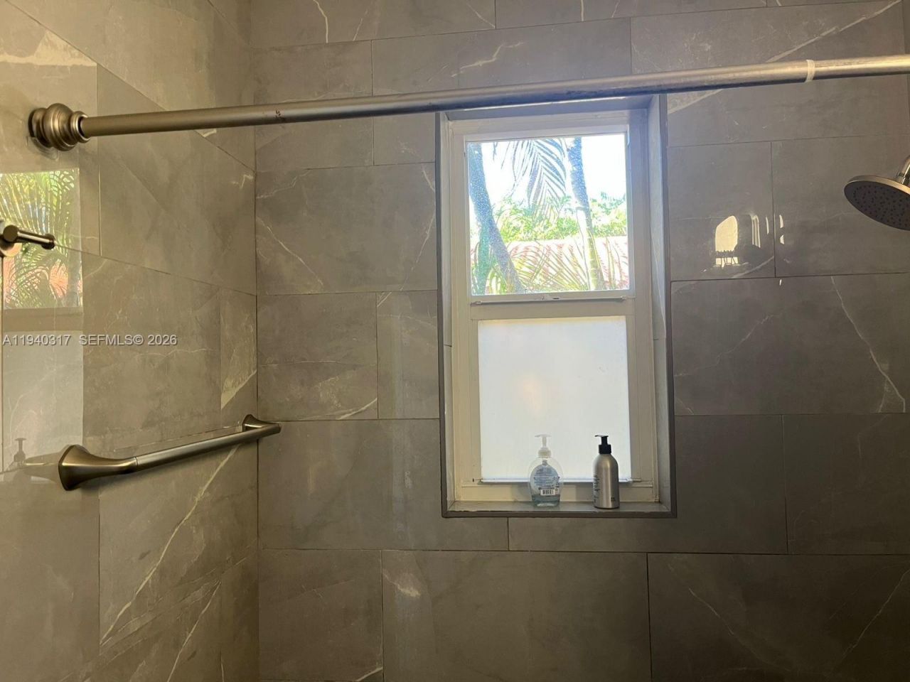 2160 Baydr, Unit 2-11, Miami Beach, FL 33141 Photo