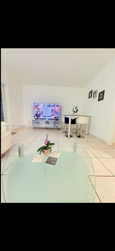 2160 Baydr, Unit 2-11, Miami Beach, FL 33141 Photo