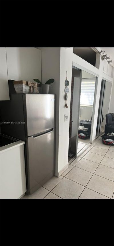 2160 Baydr, Unit 2-11, Miami Beach, FL 33141 Photo