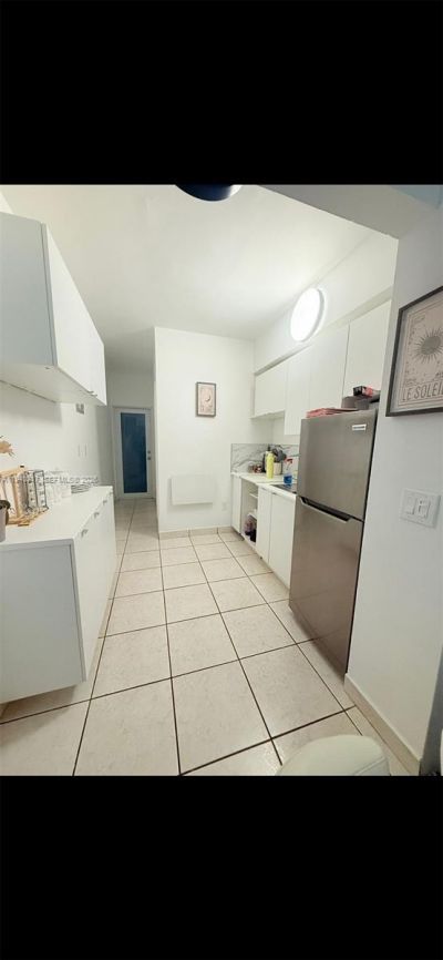 2160 Baydr, Unit 2-11, Miami Beach, FL 33141 Photo