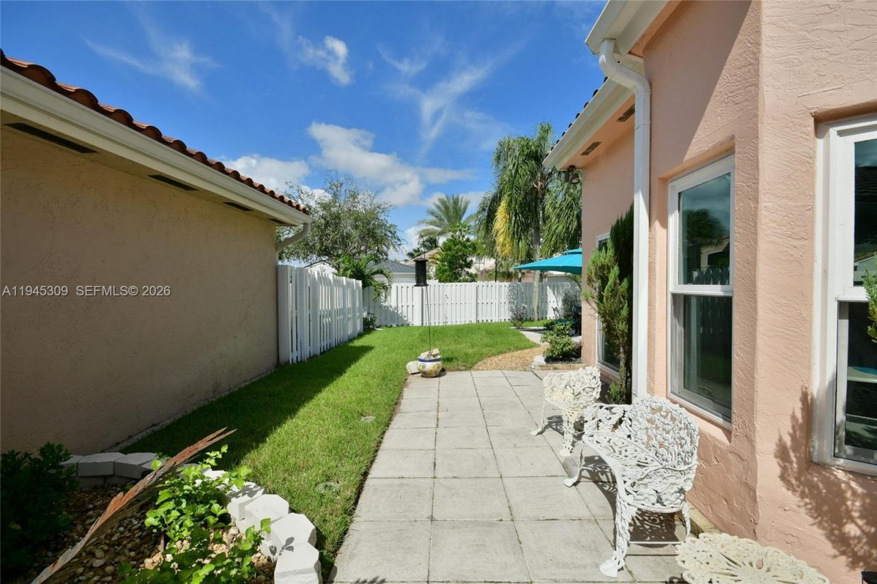 15311 SW 51st St, Miramar, FL 33027 Photo