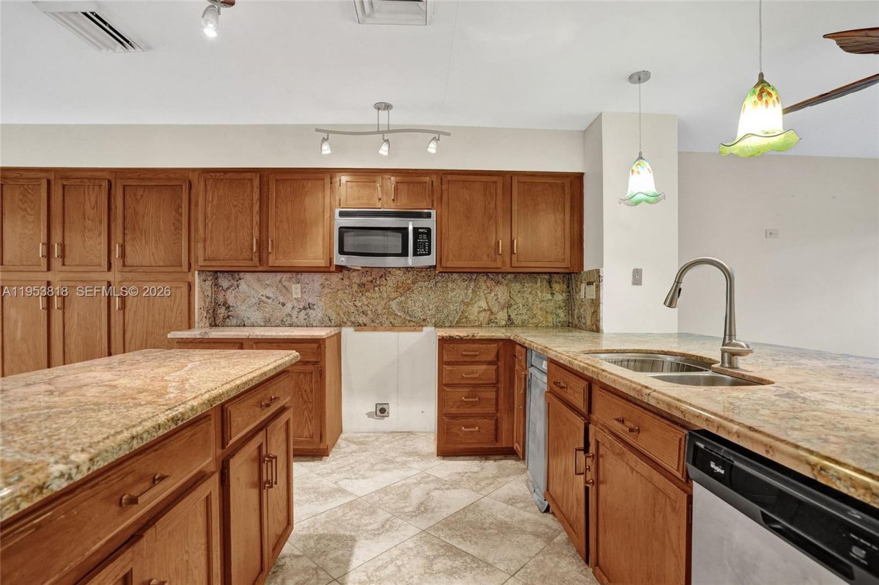 17115 Bay St, Jupiter, FL 33477 Photo