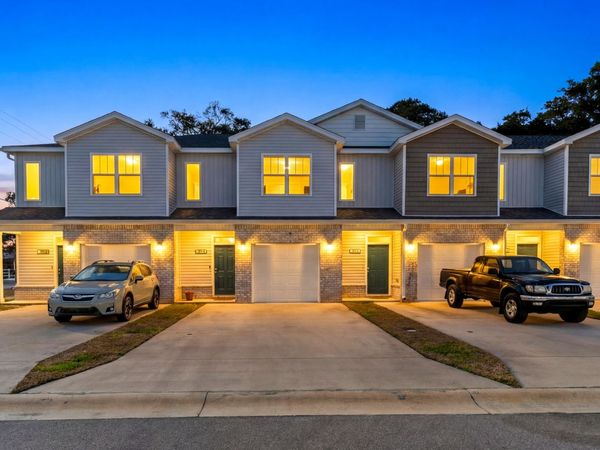 319 Carmel Drive, Unit 4, Fort Walton Beach, FL 32547