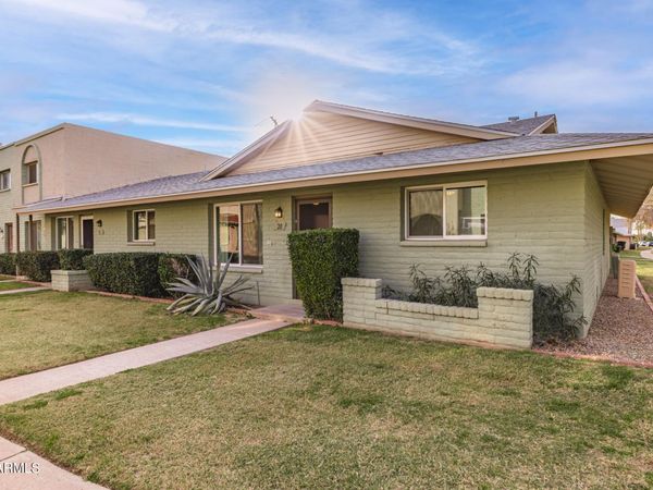 225 N STANDAGE, Unit 20, Mesa, AZ 85201