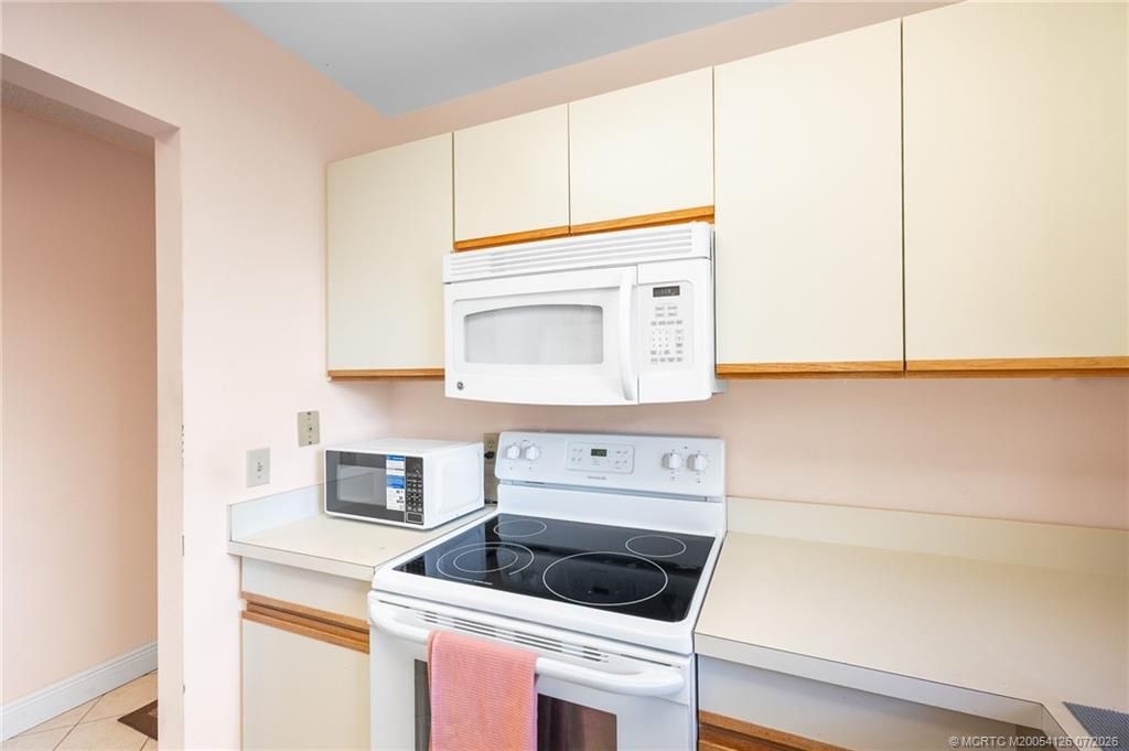 33 Lake Vista Trail, Unit 202, Port Saint Lucie, FL 34952 Photo