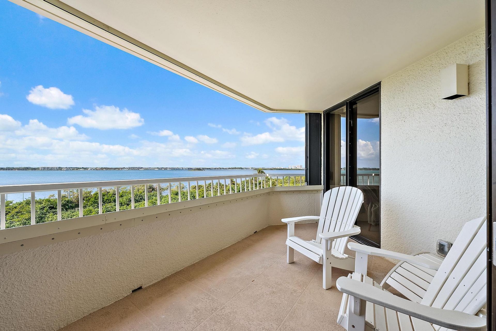 5070 N Ocean Drive, Unit 4c, Singer Island, FL 33404 Photo
