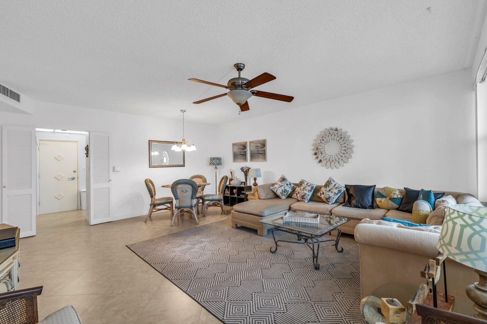 3300 NE 36th Street, Unit 1110, Fort Lauderdale, FL 33308 Photo