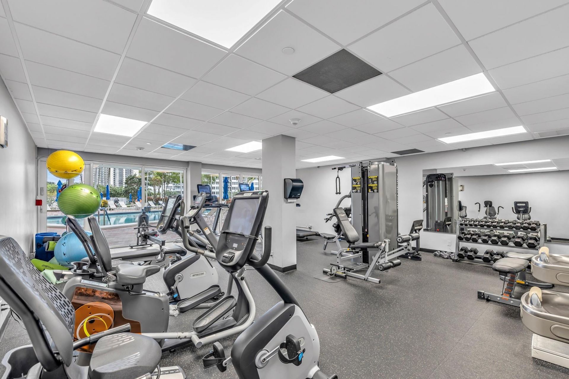 3300 NE 36th Street, Unit 1110, Fort Lauderdale, FL 33308 Photo