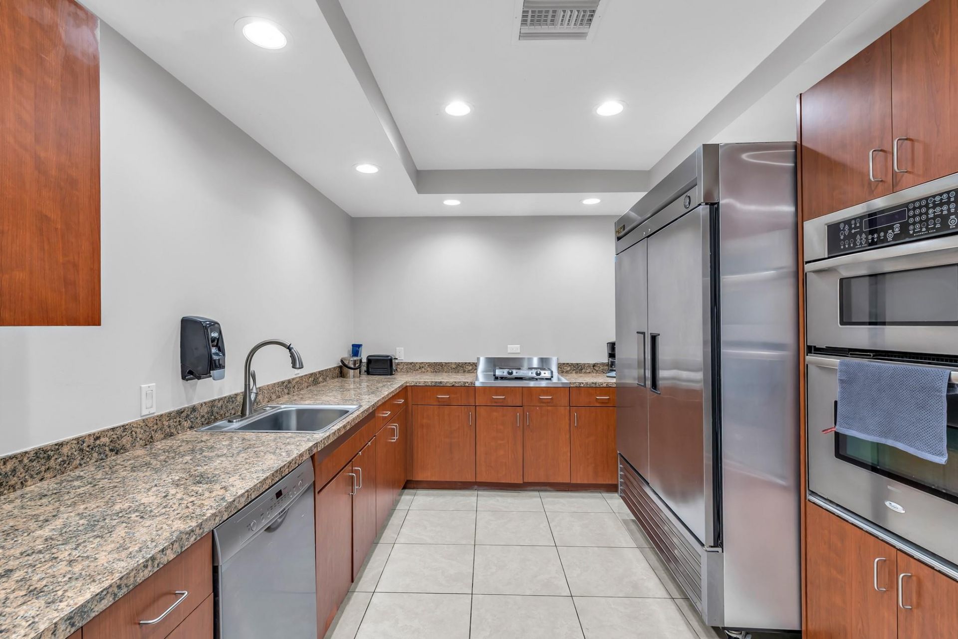 3300 NE 36th Street, Unit 1110, Fort Lauderdale, FL 33308 Photo