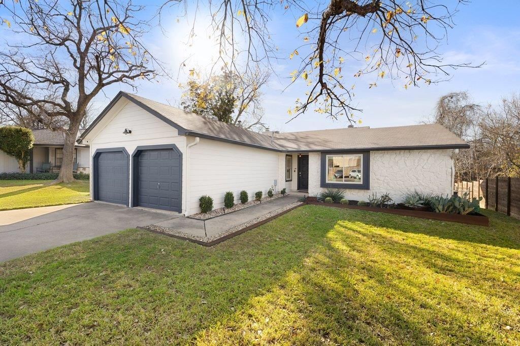 8406 Hornet Dr, Austin, TX 78749 Main Photo