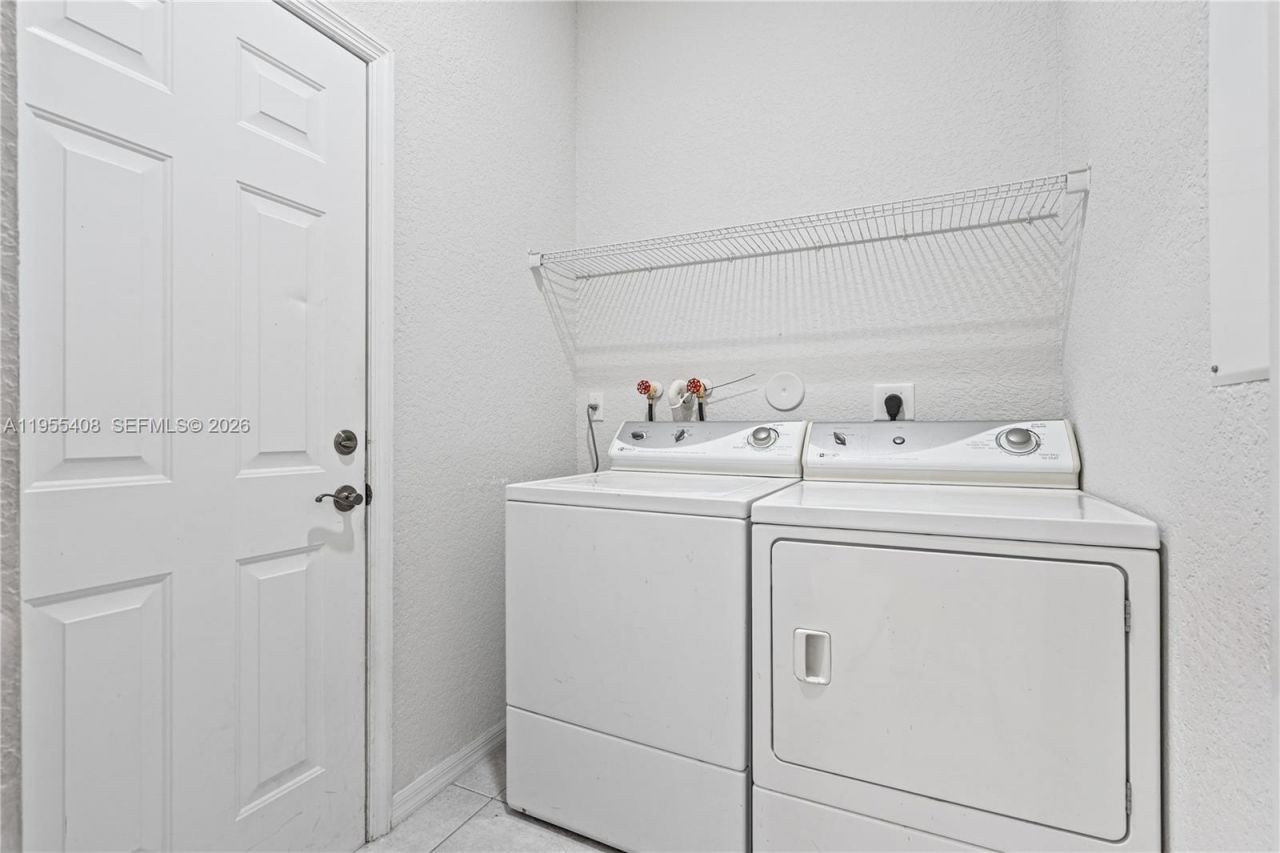 1940 SE 24th Ter, Homestead, FL 33035 Photo