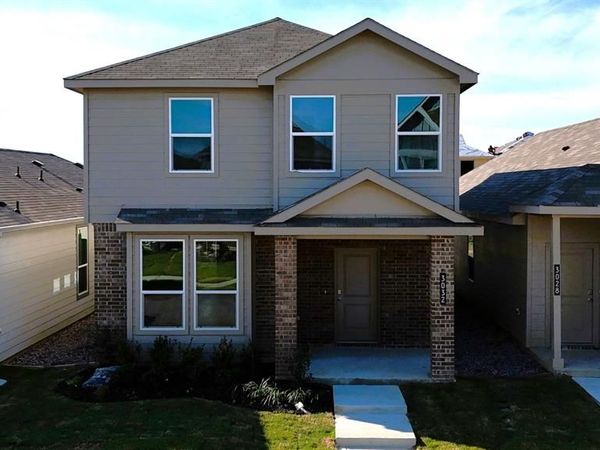 3032 PECAN FARM Lane, Fort Worth, TX 76140