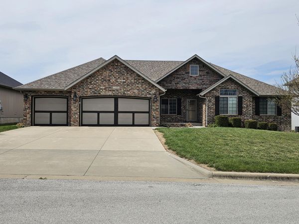1401 S Natchez Road, Republic, MO 65738