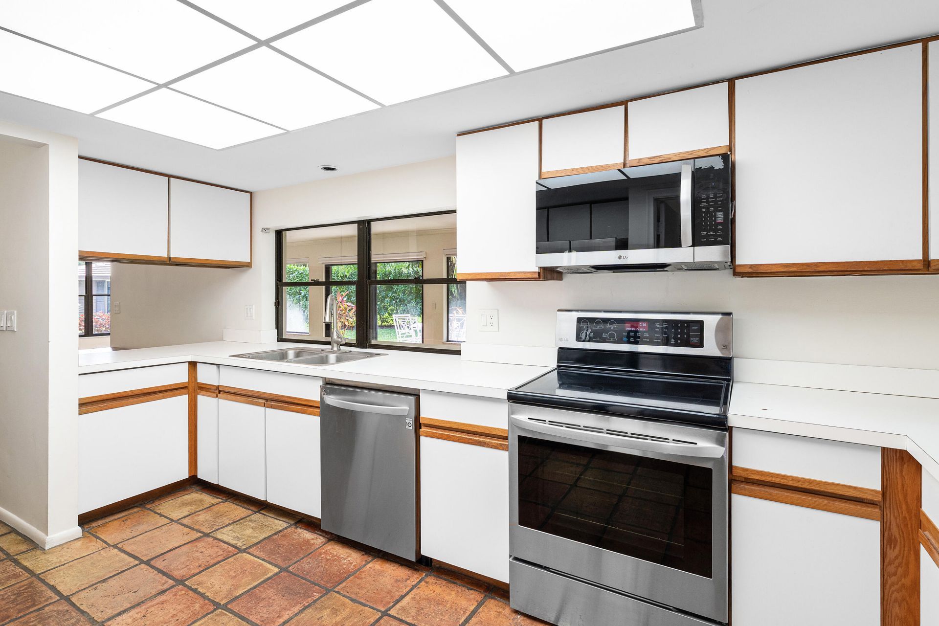 609 Cypress Key Drive, Atlantis, FL 33462 Photo